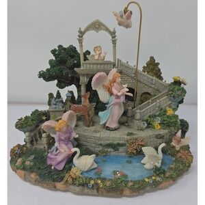 Classic Treasures Musical Animated Angels & Cherubs Scene Plays Edelweiss Works